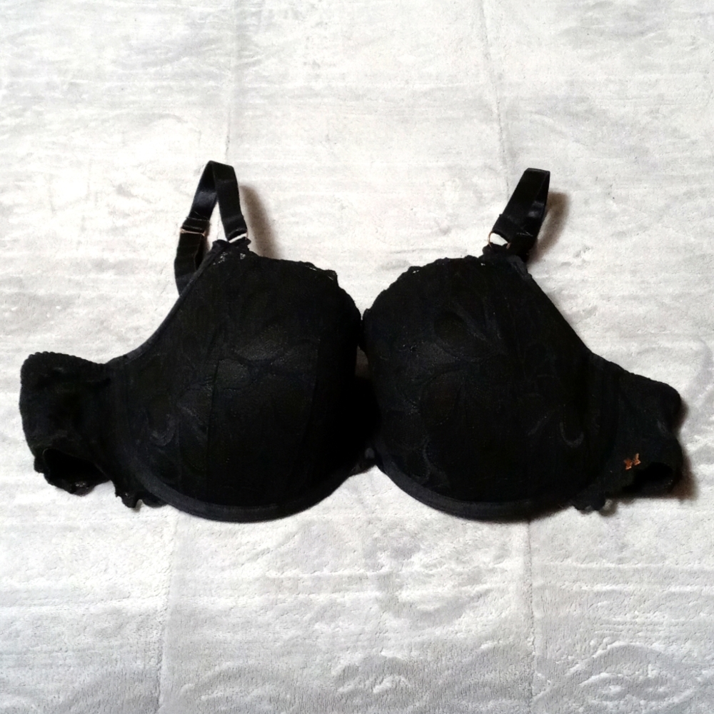 Savage X by Rhianna- Black Lace Bra Size 44DD